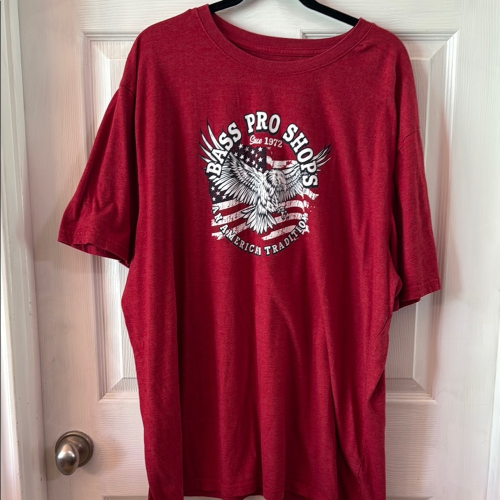 Bass Pro Shops Red Short Sleeve Tee with Graphic Design